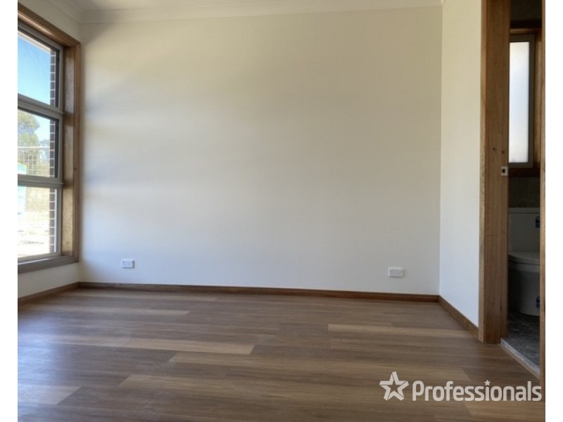 8 Dortmund Crescent, Marsden Park NSW 2765