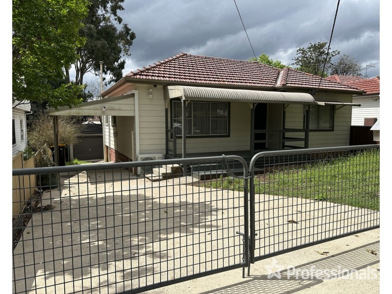 23 Moira Crescent, St Marys NSW 2760