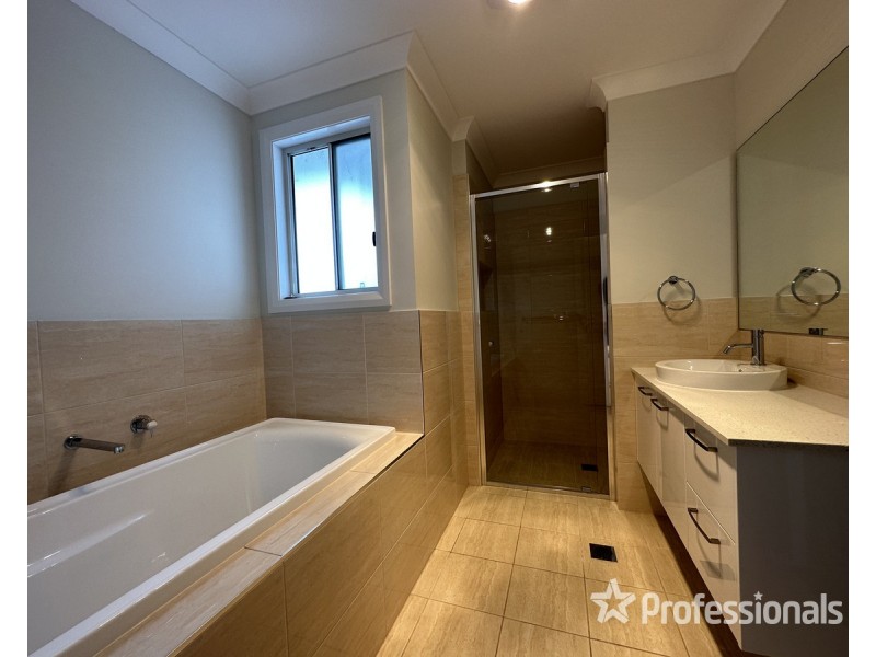 60 Gladstone Parade, Riverstone NSW 2765