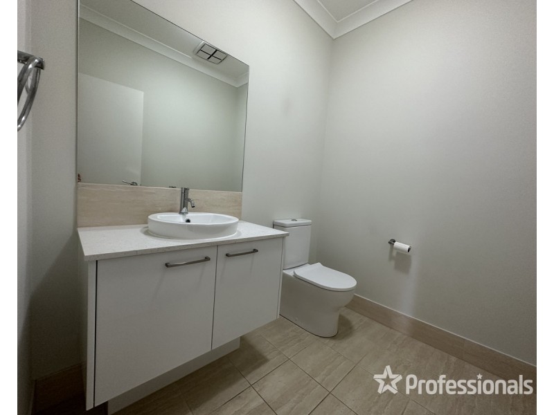 60 Gladstone Parade, Riverstone NSW 2765