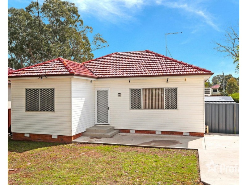 21 Moira Crescent, St Marys NSW 2760
