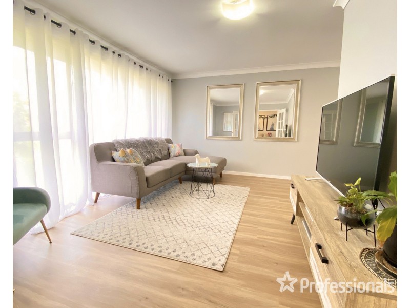 17 Oleander Crescent, Riverstone NSW 2765