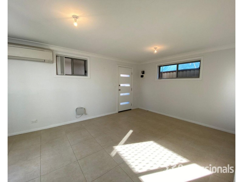 1/23 FRAGAR Road, Penrith NSW 2750