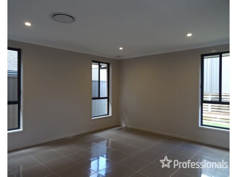 14 Annaluke Street, Riverstone NSW 2765