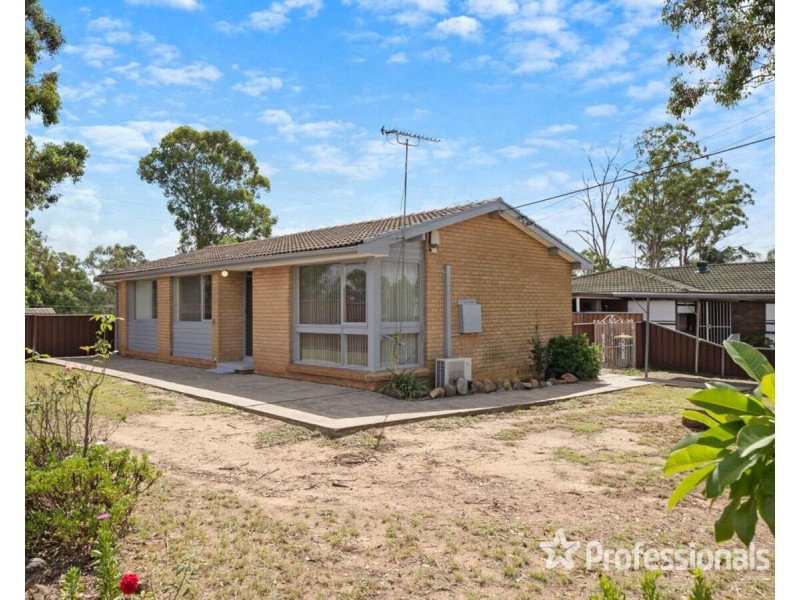 95 Eton Road, Cambridge Park NSW 2747