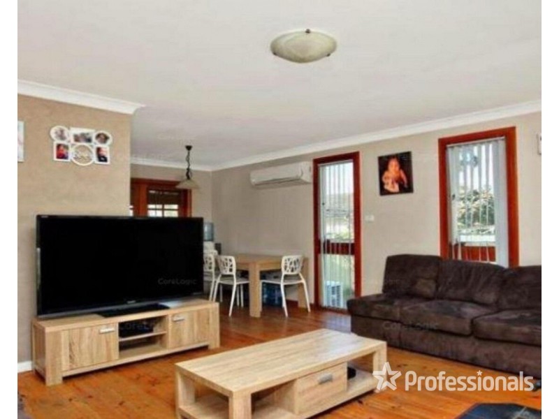 38 Waitaki Street, Lethbridge Park NSW 2770
