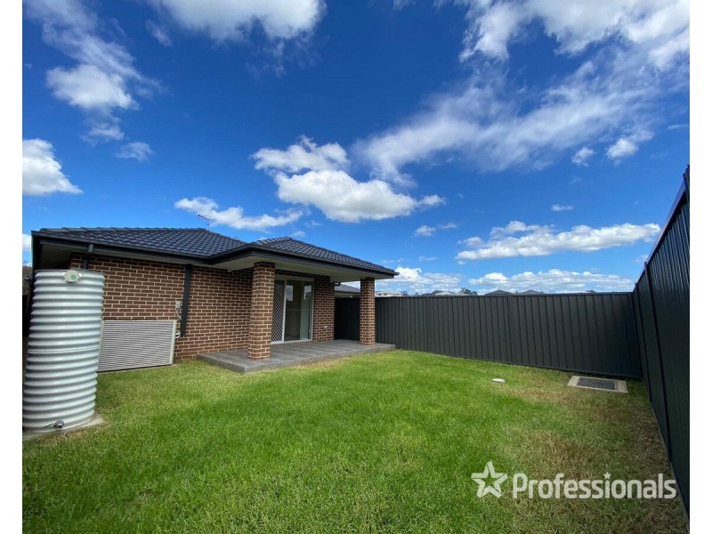 24 Durga Crescent, Riverstone NSW 2765