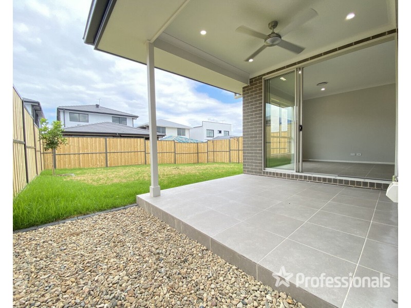 69 Camarero Street, Box Hill NSW 2765