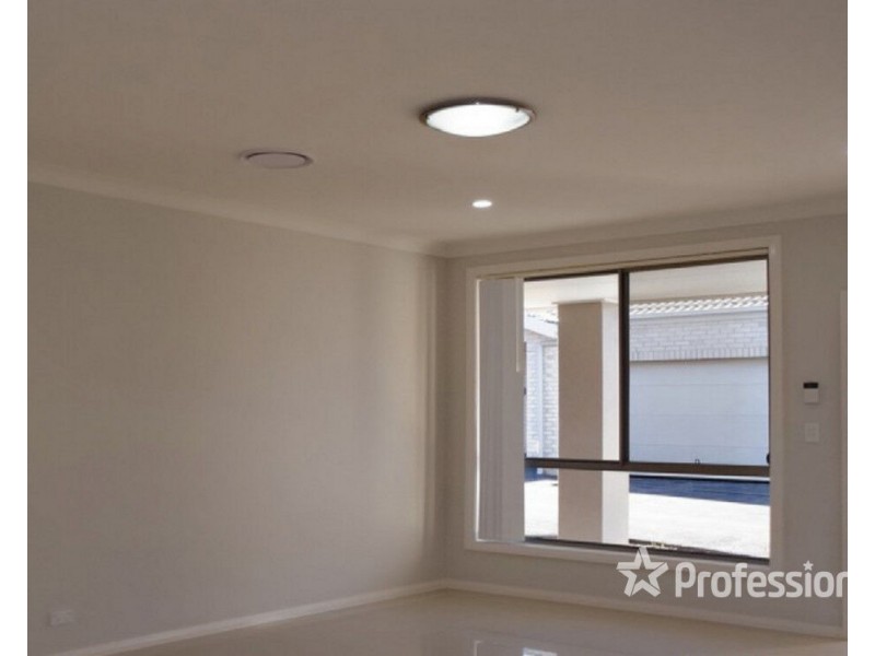 44 Oliver Street, Riverstone NSW 2765