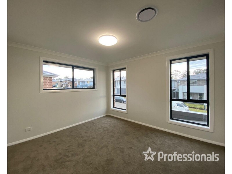 28 Nicotera  Avenue, Riverstone NSW 2765