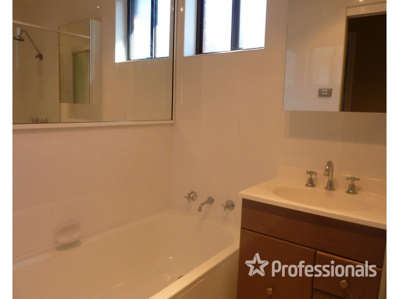 16 Hobart Street, Riverstone NSW 2765