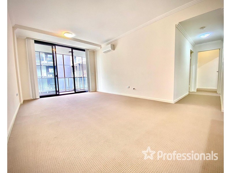 302C/48-56 Derby Street, Kingswood NSW 2747