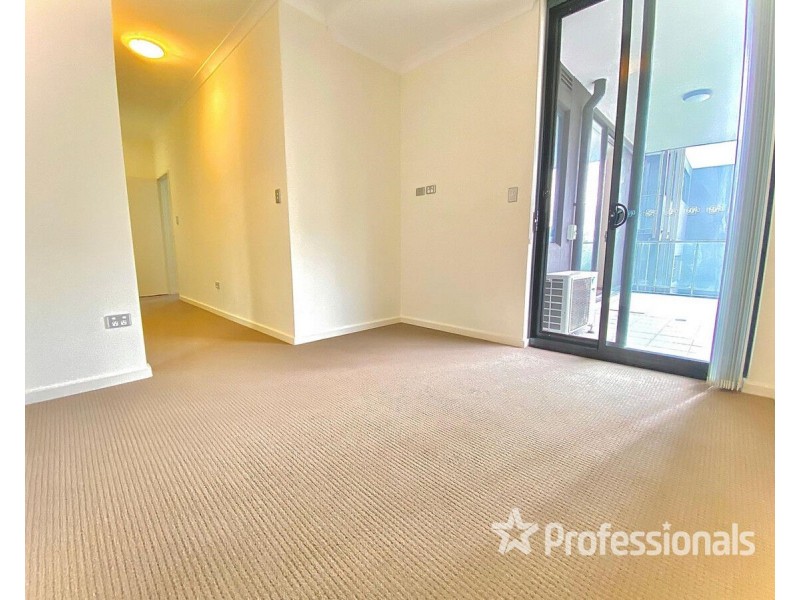 302C/48-56 Derby Street, Kingswood NSW 2747