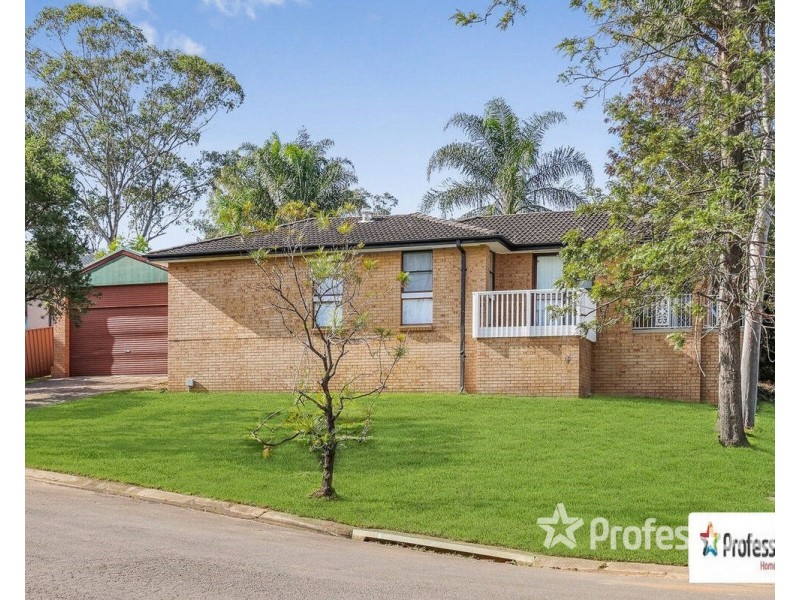 17 Scenic Circuit, Cranebrook NSW 2749