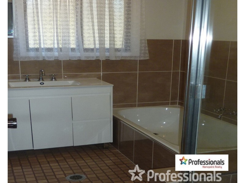 2 Crown Street, Riverstone NSW 2765