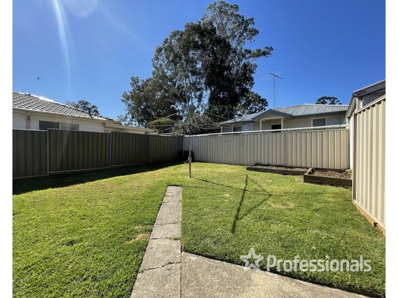 8 McIntosh Street, Kings Park NSW 2148