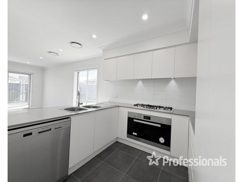 48 Shuttle Parade, Schofields NSW 2762