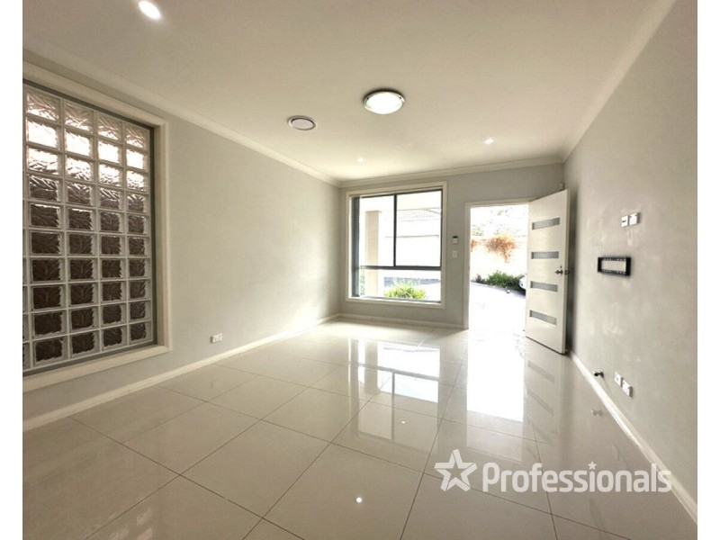 44 Oliver Street, Riverstone NSW 2765