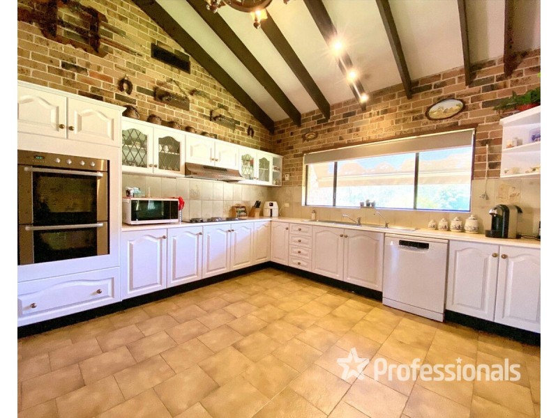 9 Glenidol Road, Oakville NSW 2765