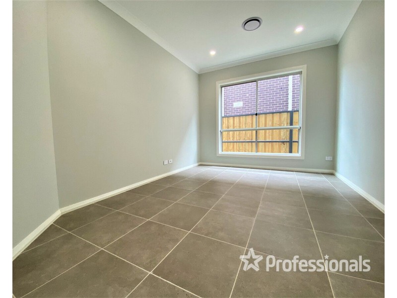 69 Camarero Street, Box Hill NSW 2765