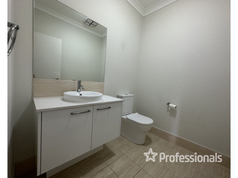 60 Gladstone Parade, Riverstone NSW 2765