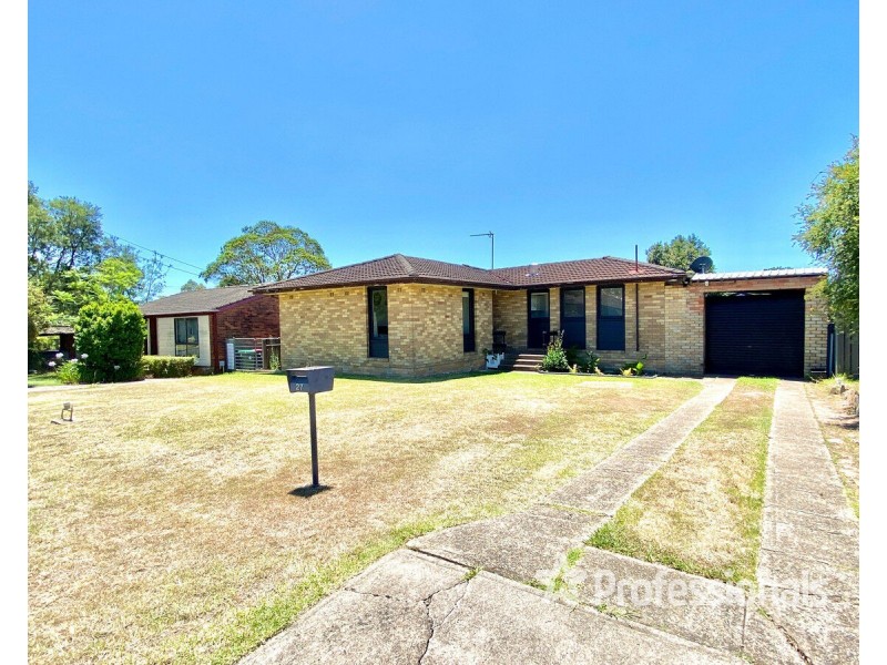 27 James Meehan Street, Windsor NSW 2756