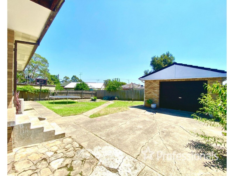 27 James Meehan Street, Windsor NSW 2756