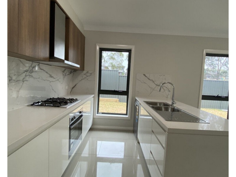 36 Vito Glade, Riverstone NSW 2765