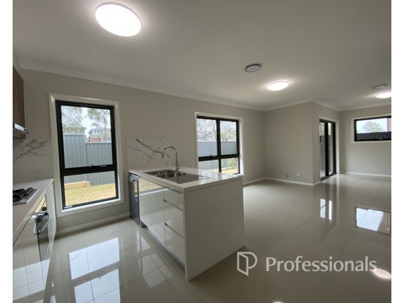 36 Vito Glade, Riverstone NSW 2765