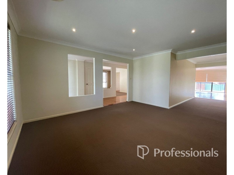 13 Rosecrea Court, Glenmore Park NSW 2745