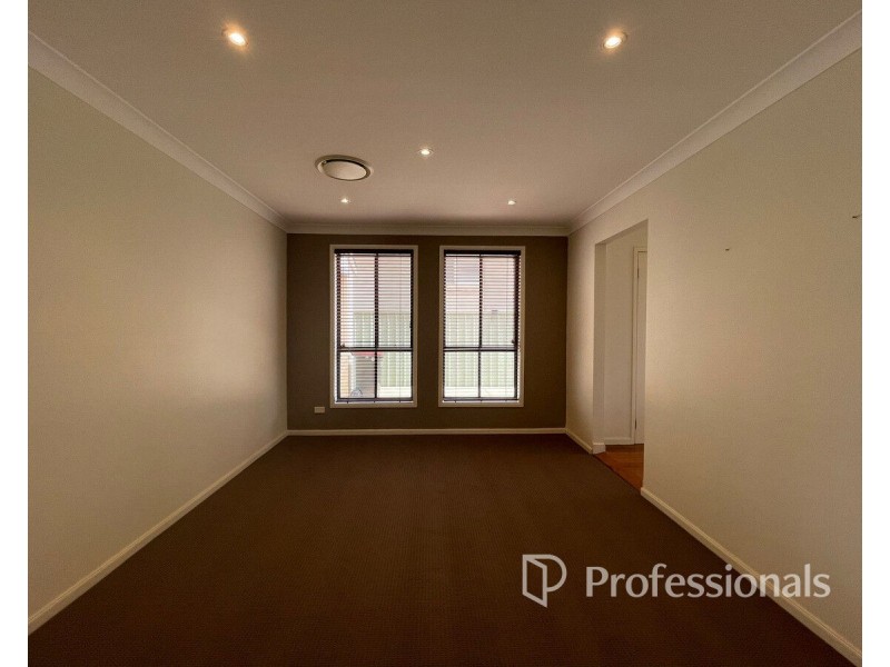 13 Rosecrea Court, Glenmore Park NSW 2745