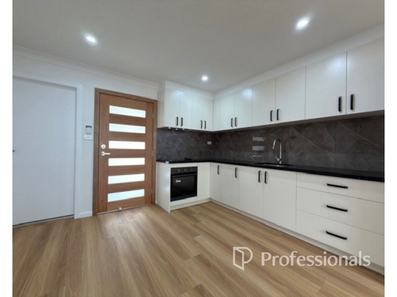 B/1 Caloola Avenue, Penrith NSW 2750