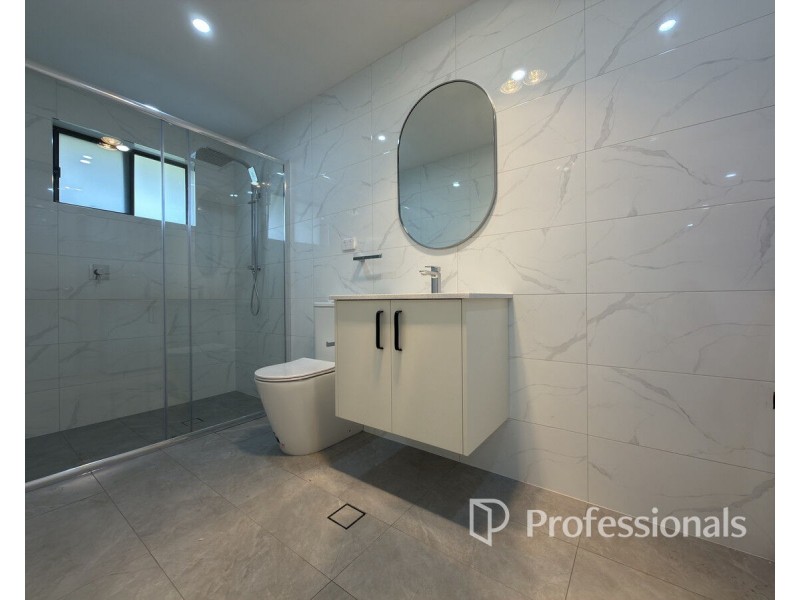 B/1 Caloola Avenue, Penrith NSW 2750