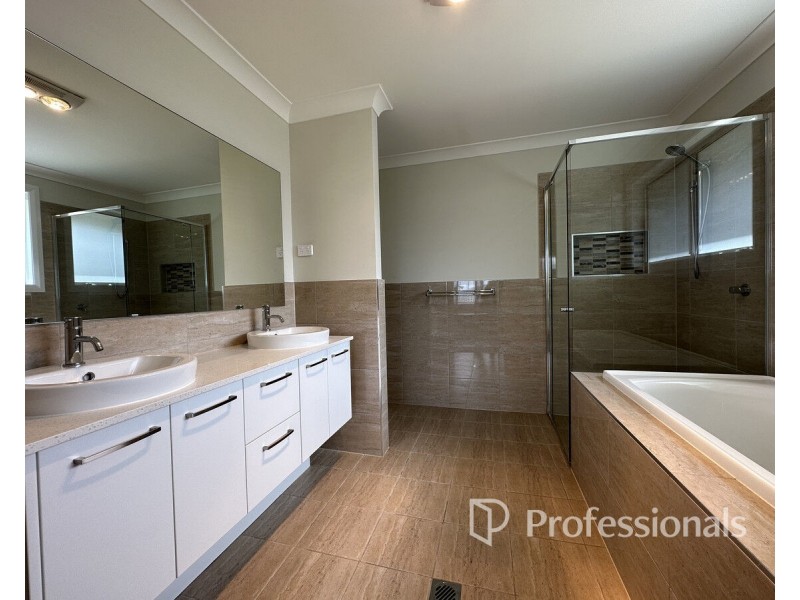 60 Gladstone Parade, Riverstone NSW 2765