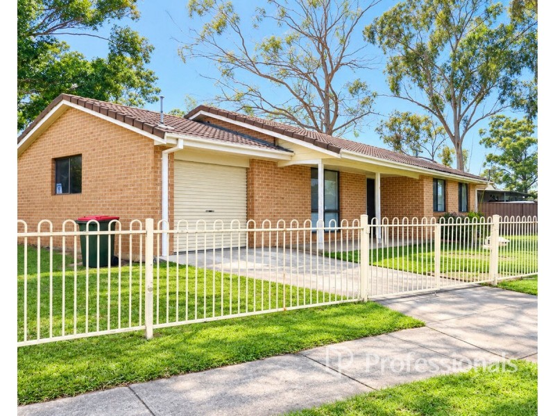 2 Crown Street, Riverstone NSW 2765