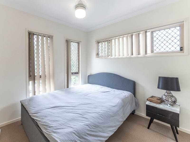 1/9 Creekside Court, Everton Hills QLD 4053