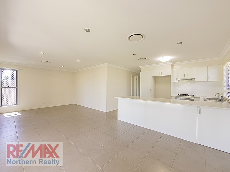 15 Wimble Street, Deagon QLD 4017