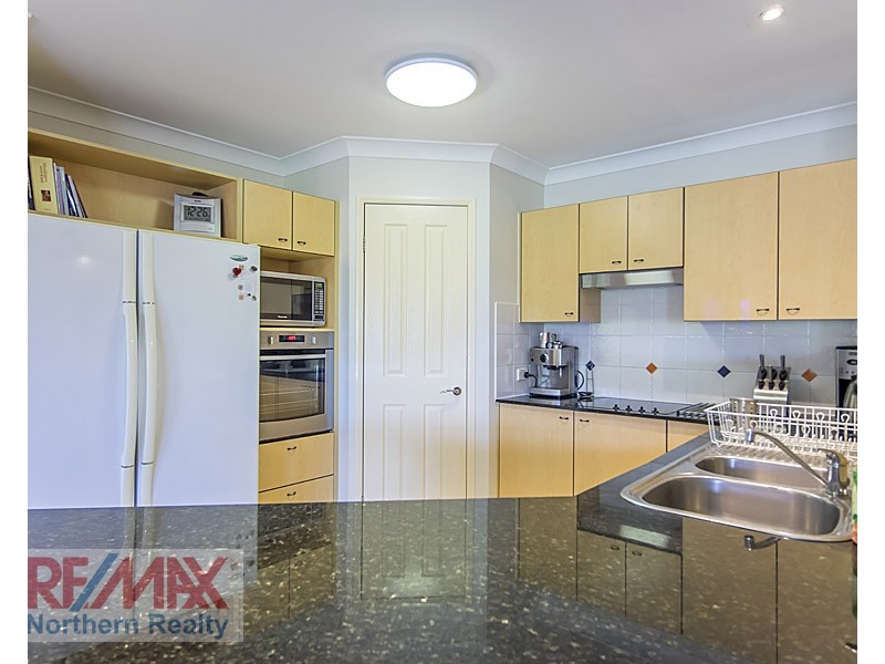 1 Laceflower Cres, Eatons Hill QLD 4037