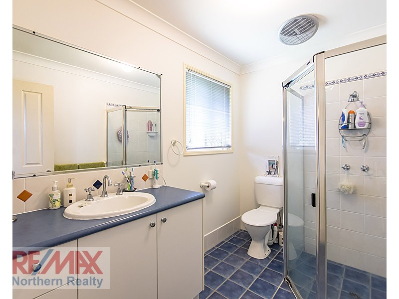 1 Laceflower Cres, Eatons Hill QLD 4037