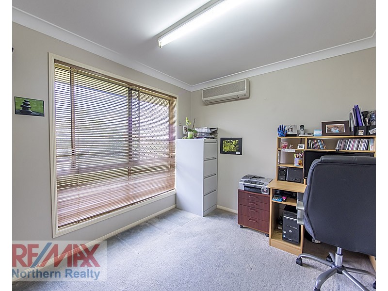 1 Laceflower Cres, Eatons Hill QLD 4037