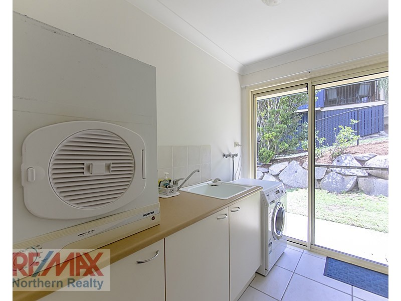 1 Laceflower Cres, Eatons Hill QLD 4037