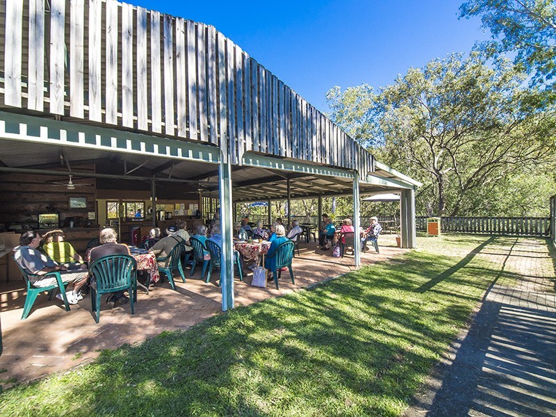 6 Lyell Court, Mount Samson QLD 4520