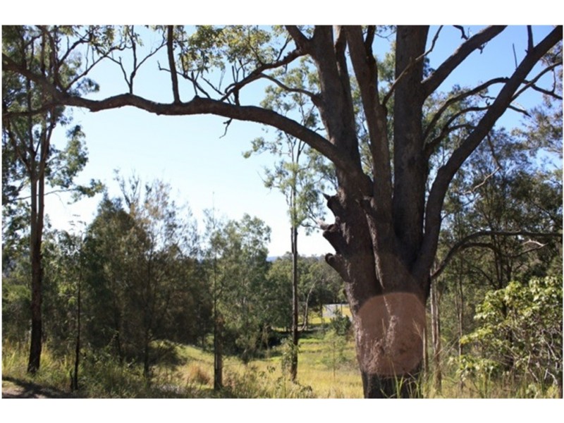 6 Lyell Court, Mount Samson QLD 4520