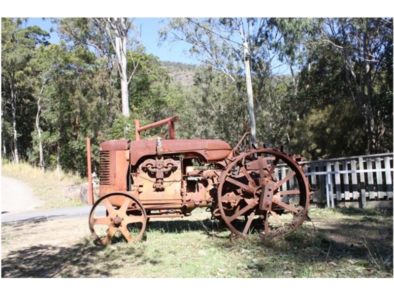 6 Lyell Court, Mount Samson QLD 4520