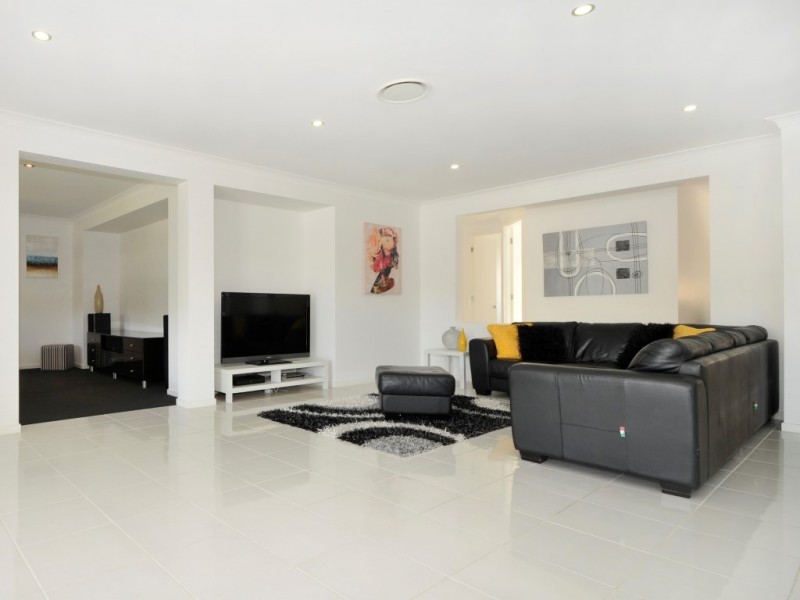 21 Rainbird Close, Bunya QLD 4055