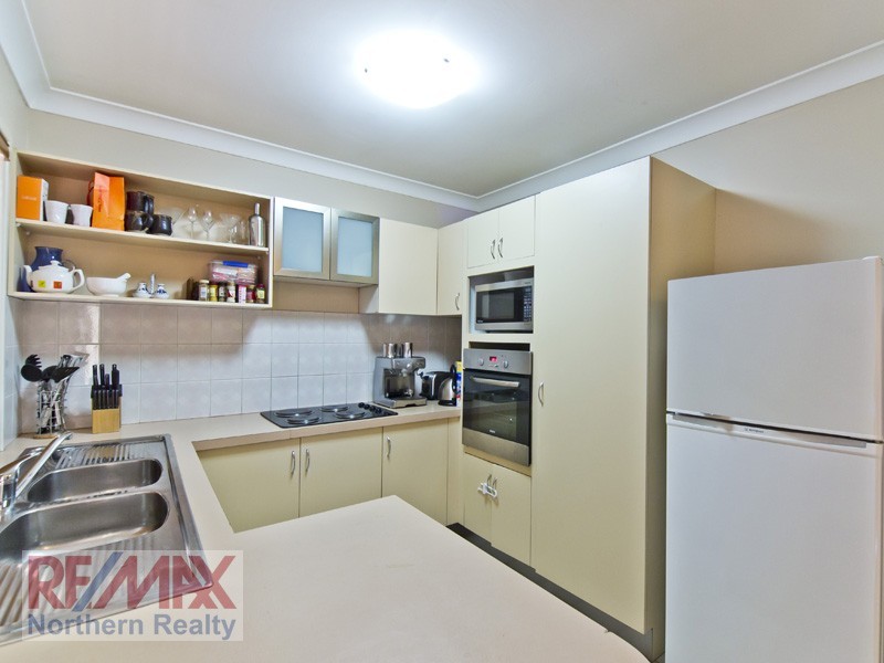 30 Flamingo Drive, Albany Creek QLD 4035