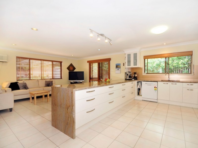25 Tingward Street, The Gap QLD 4061