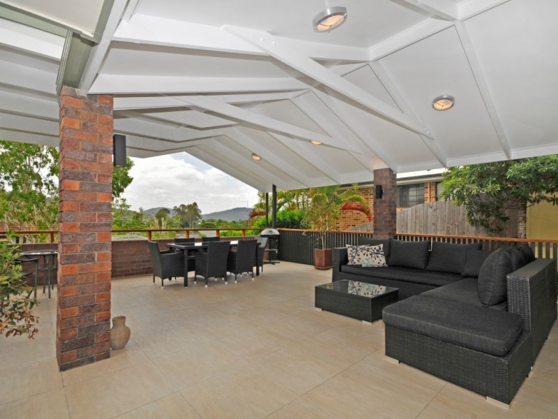 25 Tingward Street, The Gap QLD 4061