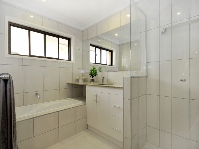 25 Tingward Street, The Gap QLD 4061