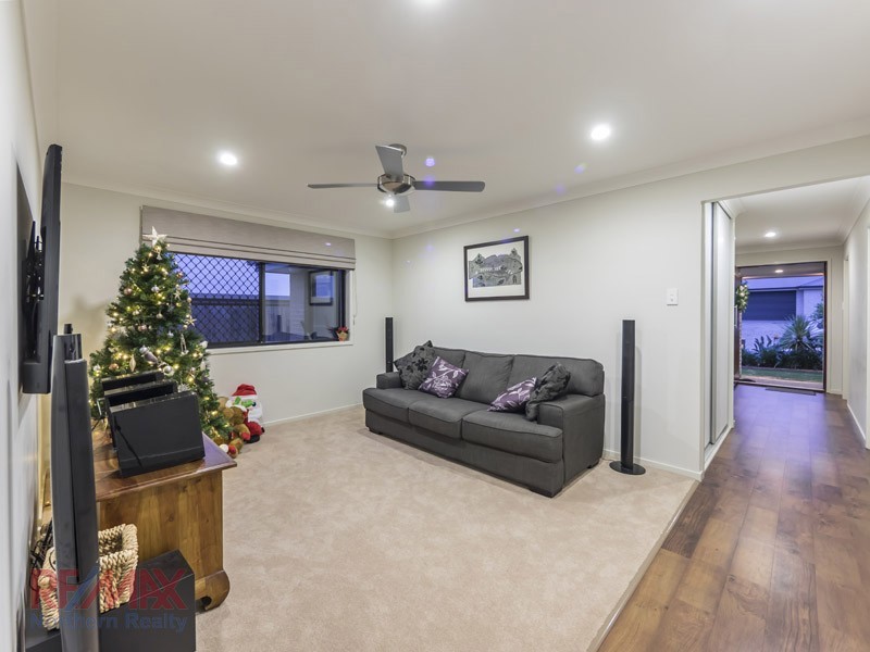 5 Bonney Ct, Warner QLD 4500
